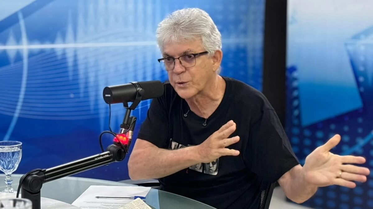 Ricardo Coutinho diz haver condição para apoiar Hugo Motta em possível reeleição na Câmara dos Deputados: "seguirei Lula"