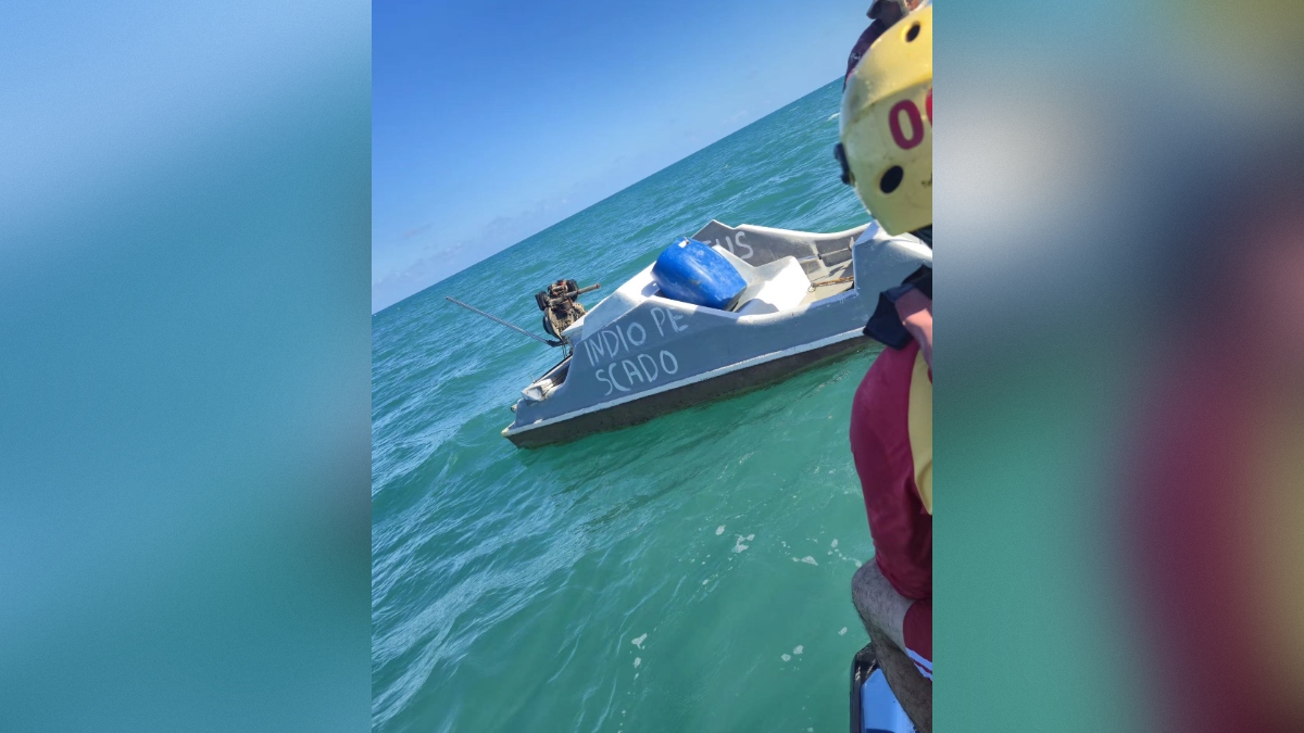 Pescador fica à deriva após falha em motor de embarcação e é resgatado no mar do Bessa, em João Pessoa