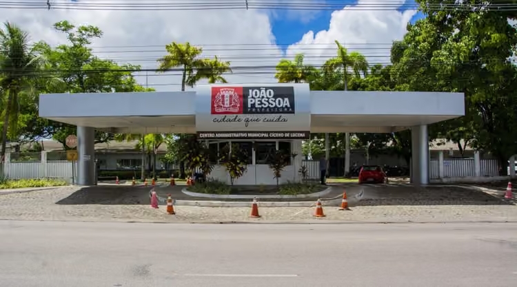 Prefeitura de João Pessoa transfere ponto facultativo do Dia do Servidor Público e garante "feriadão" para servidores; confira